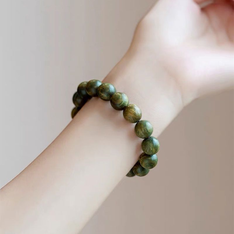 Exquisite Handcrafted Green Sandalwood Bracelet